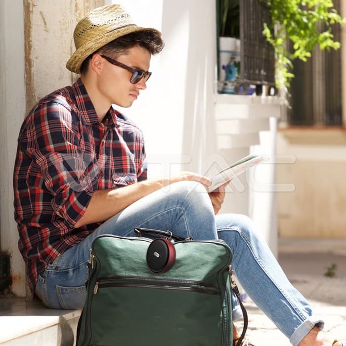 Преносен Bluetooth Звучник Микро USB Висок Квалитет Кабел 800mah Батерија